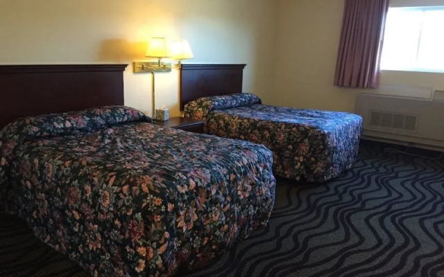 The Falls Motel - 2 Mi to " Watkins Glen State Park, Seneca Lake " AND 4 Mi to Watkins Glen International Track " The Glen "