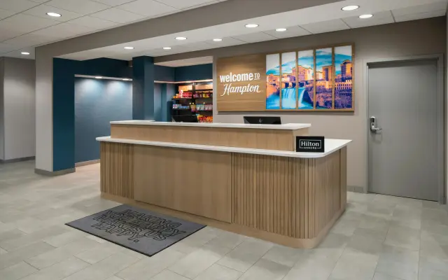 Hampton Inn & Suites Rochester/Henrietta