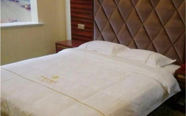 Huafeng Hotel