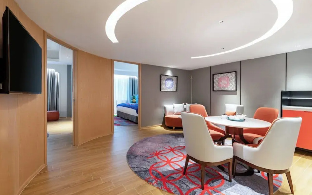 voco Guangzhou Shifu, an IHG Hotel