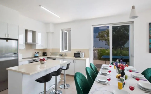 Villa Davina AQ Po490b