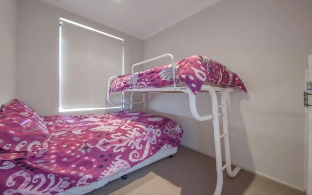 Alcheringa Unit 3 & 4, 32 Sandy Point Road