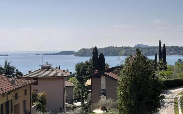 VALLE FIORITA 42 - Lake view apartment