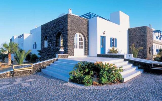 Отель Mediterranean White Греция, Остров Санторини - отзывы, цены и фото номеров - забронировать отель Mediterranean White онлайн вид на фасад