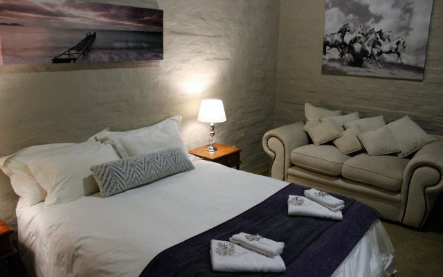 Ibis Way Guest House