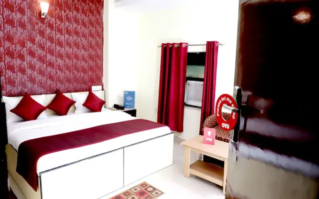 OYO 9945 Hotel R INN