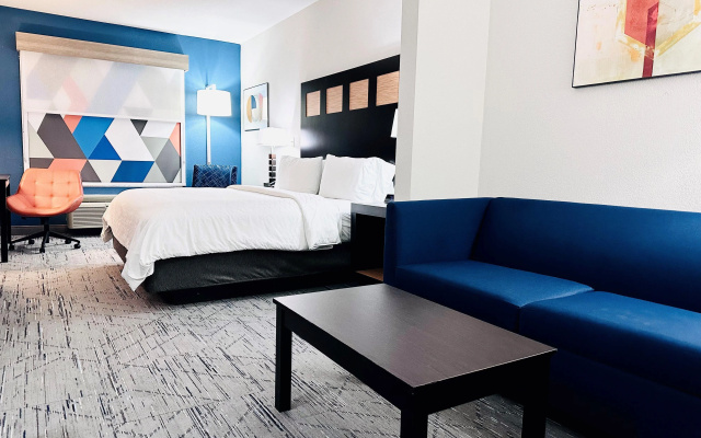 Holiday Inn Express & Suites Houston East - Baytown by IHG