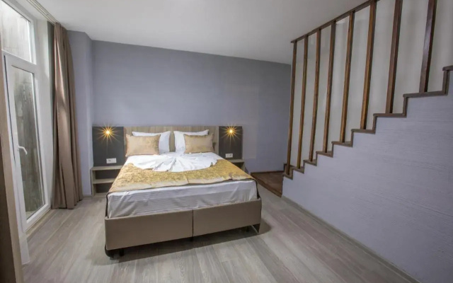 Elanis Suites