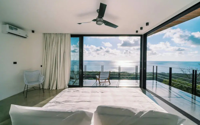 Seataya Oceanview Luxury Villas