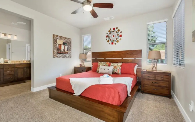 Park View Place 3 Bedroom Home by RedAwning
