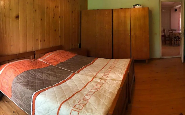 Family house in Racha, Oni