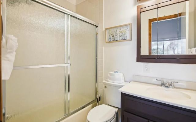 Tranquil Waters by Ryson Vacation Rentals