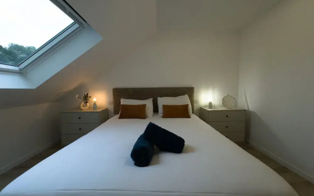 Modern Comfort in the Heart of Le Mans