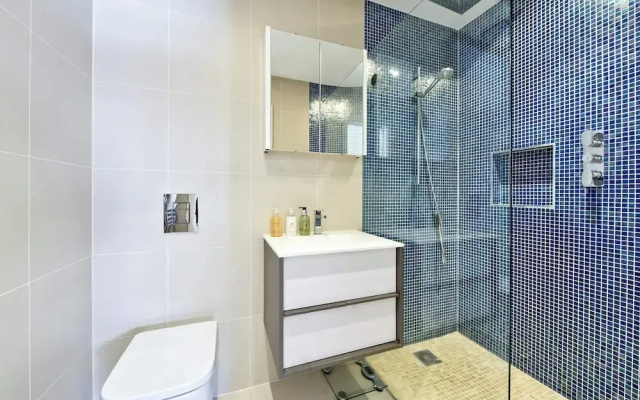 Spacious 3-bedroom Apartment in Earls Court