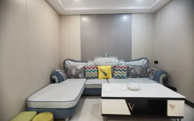 Puning Shihai Business Apartment