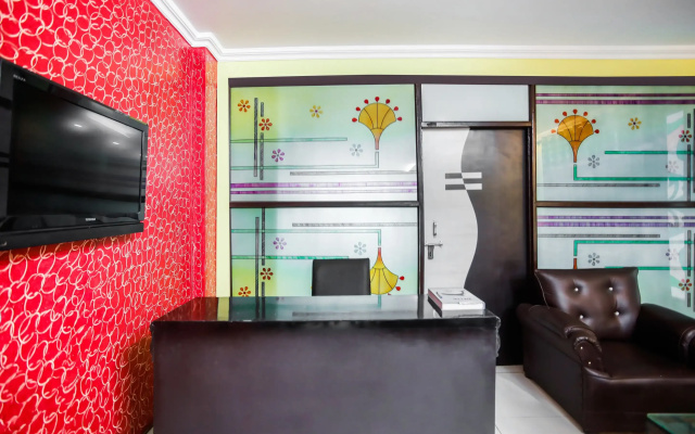 SPOT ON Hotel Harry's 1 Near Select Citywalk Mall