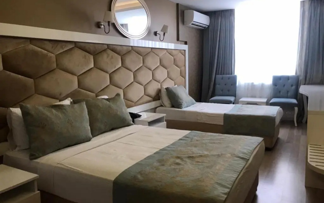 Saros Hotel