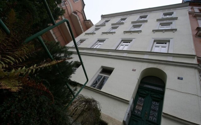 Отель Apartmán U Gejzíru вид на фасад