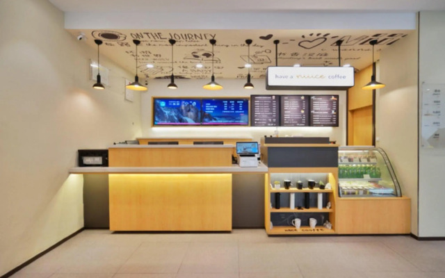 HanTing Harbin Museum Subway Station Hotel (HanTing Harbin Dongdazhi Street Hongbo Plaza)