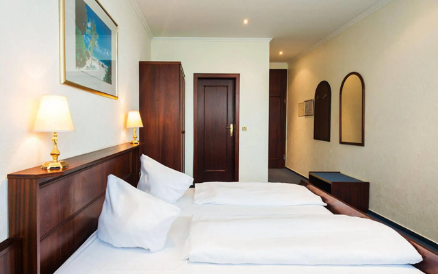 Panorama Am Adenauerplatz Hotel