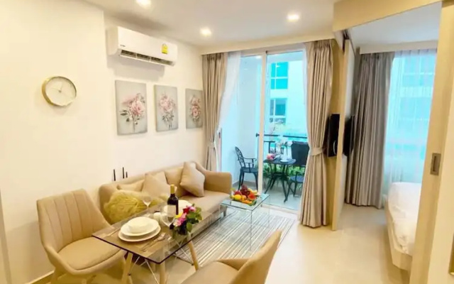 Modern 1 Bedroom Condo D412