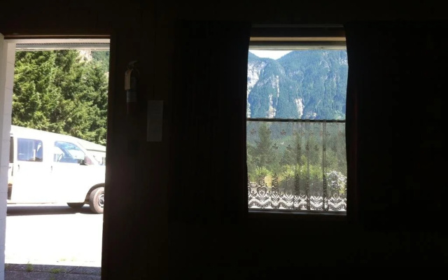 Fort Yale Motel