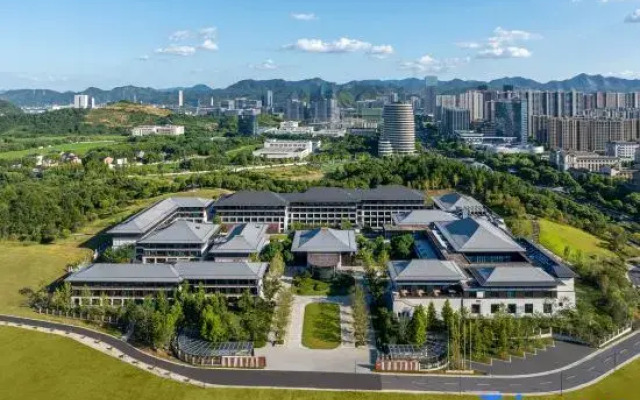 Renaissance Hangzhou Lin’an Hotel