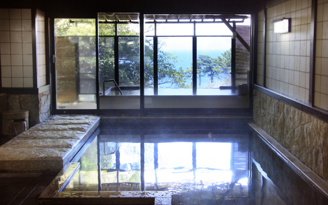 Nishiizu Koyoi