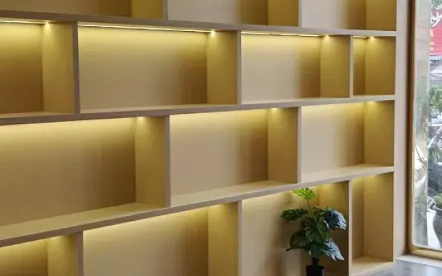 GreenTree Inn Express Hotel (Wenzhou South Station Garden Expo Park)