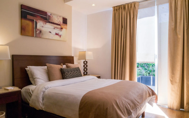 Ventura Hotel & Suites
