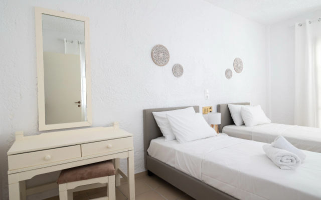 Hesperia Apartments
