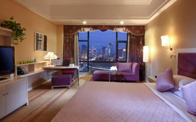 Premier Red Forest Hotel