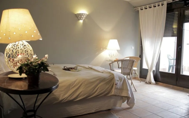 Hotel Laureana Marcos