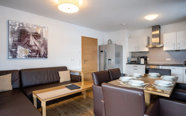 Lake View Apartment in Zell am See With Sauna
