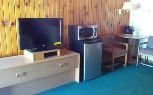 Meadow Park Motel on 385