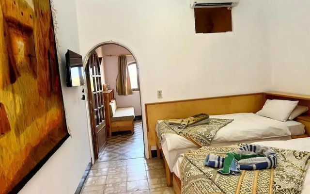 Desert paradise Hotel