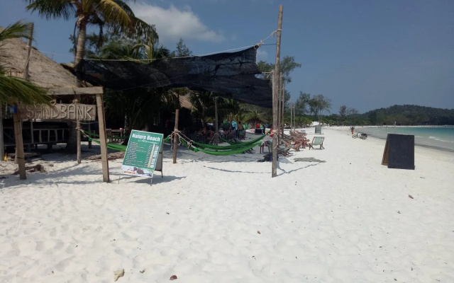 Sandbank Restaurant & Camping Koh Rong