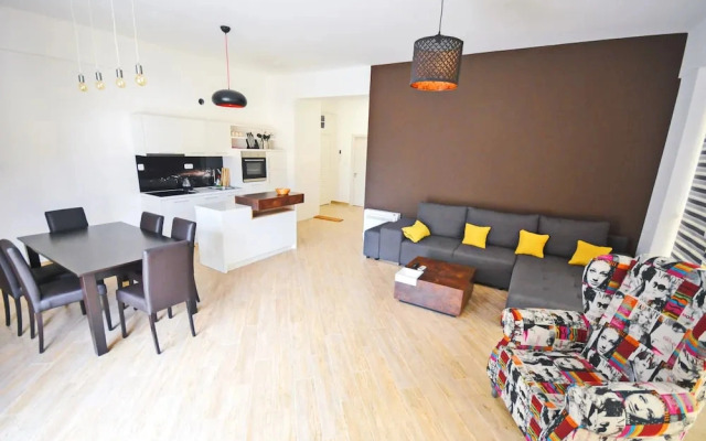 Orange Lux Apartments