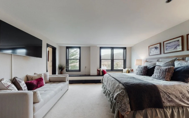 Woodrun Place, a Destination by Hyatt Residence