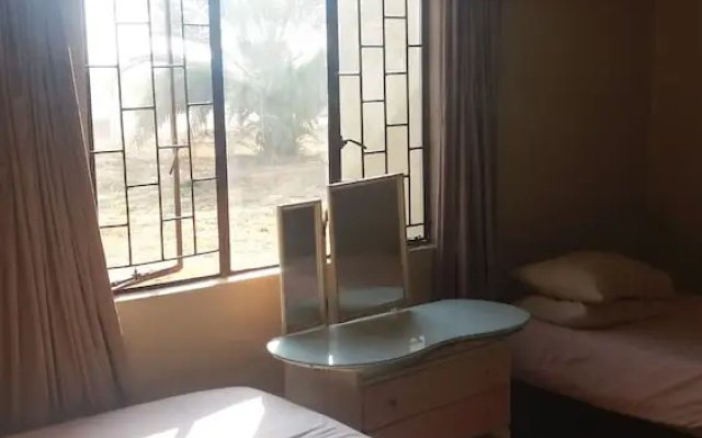 Room-old Farmhouse for 3 in Limpopo Prov
