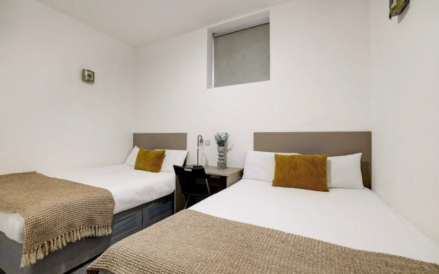 Belvilla Ilford Station Hotel, 4 min from Elizabeth line