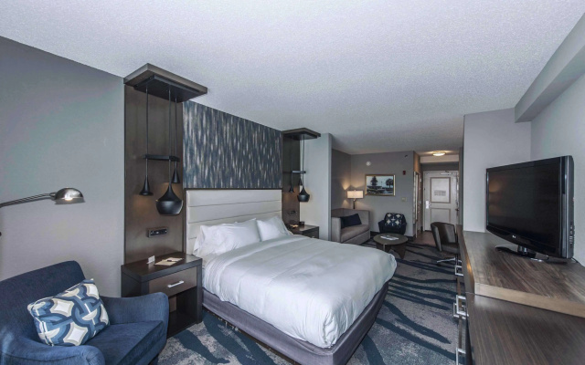 DoubleTree by Hilton North Charleston - Convention Center