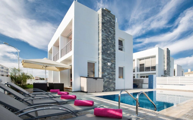 Cyprus Villa Pearl 14 Gold