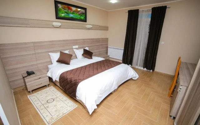 L'Escale Hotel