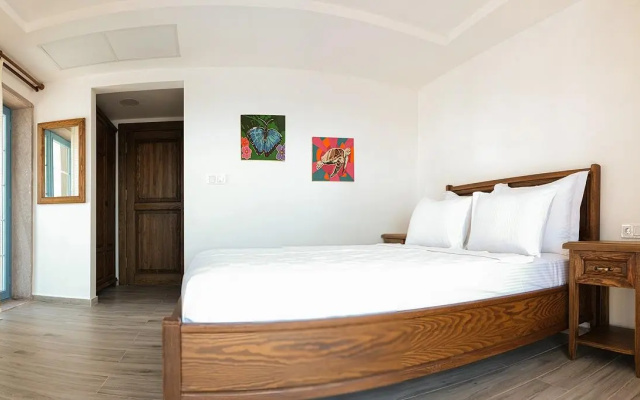 Mimas Marine Hotel