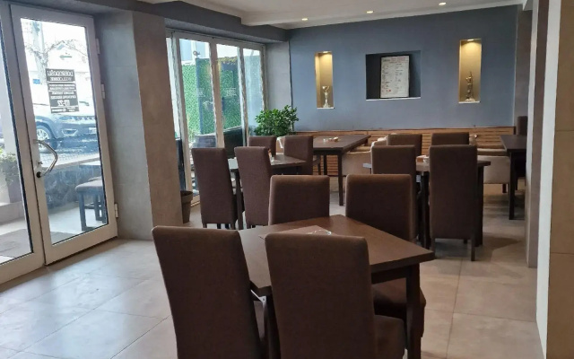 Hotel Djerdan