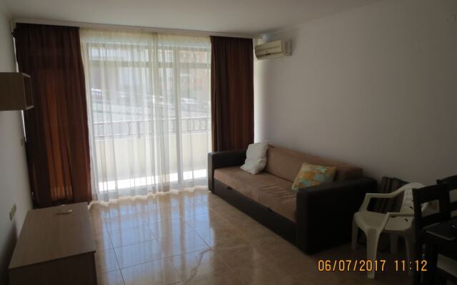 Апартаменты Etara Apartments Свети Влас комната для гостей