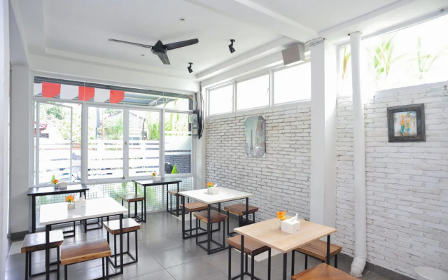 艾里龙目岛玛塔朗阿朱纳 14 号酒店(Airy Mataram Arjuna 14 Lombok)