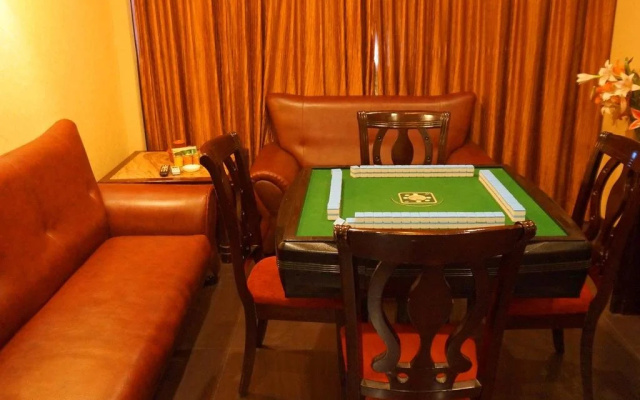 Zhongshan New Gaoya Business Hotel