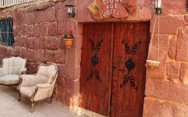Stone Age Hotel